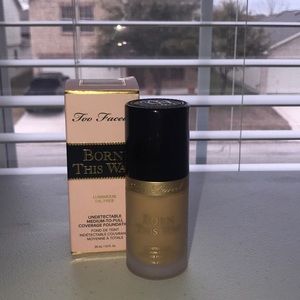 Too Faced Born This Way foundation